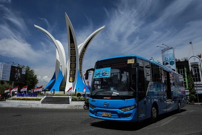Bus-Trans-Koetaradja Layanan Trans Koetaradja