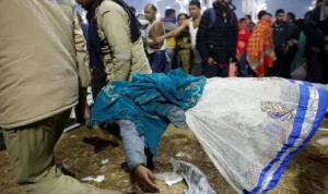 banyak-korban-dikhawatirkan-setelah-penghalang-jebol-di-festival-keagamaan-hindu-maha-kumbh-mela-di-negara-bagian-uttar-prades-1_169 Tragedi Festival