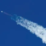 roket-starship-milik-spacex-terlihat-setelah-diluncurkan-dari-pulau-padre-selatan-dekat-brownsville-texas-as-16-januari-2025-r_169 Pesawat Elon Musk Hancur