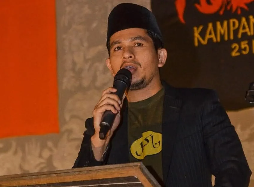 Tgk. Miswar Ibrahim Njong_ Di Balik Jubah dan Serban