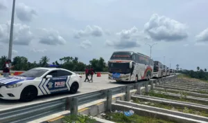 Jamaah Haji Aceh Tol Padang Tiji–Seulimum