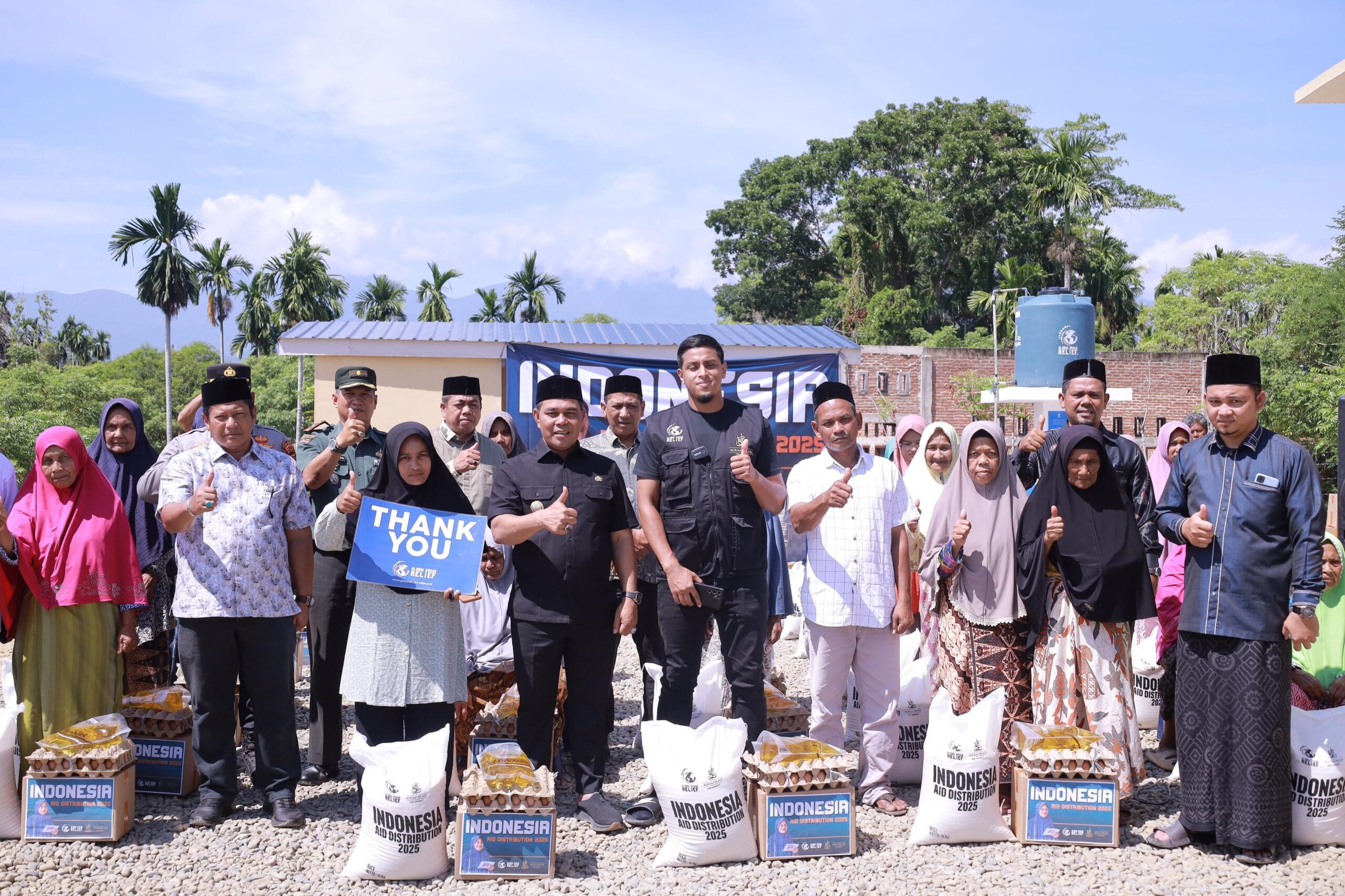 Bupati Aceh Besar 100 Keluarga Aceh Besar