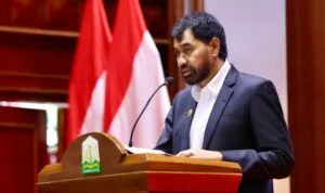 Gubernur Aceh H. Muzakir Manaf
