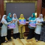 Wakil Ketua I TP-PKK Kabupaten Aceh Besar Hj. Nurul Fazli, S.Ag Lomba Masak Serba Ikan