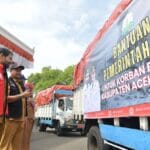 Gubernur Aceh Muzakir Manaf 10 Truk Bantuan Bencana