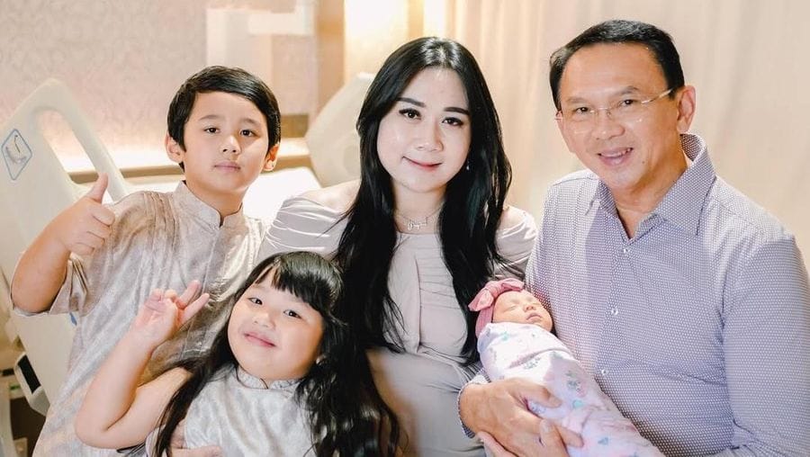 kelahiran anak Ahok