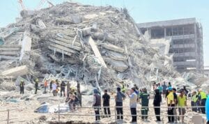 Asia Tenggara di Atas Sesar Aktif Mematikan Ilustrasi peta sesar aktif dan zona subduksi Asia Tenggara yang memicu gempa bumi dan tsunami besar.