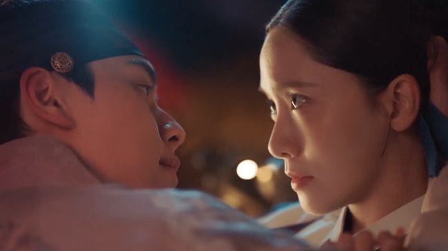 Drama Korea romantis terpopuler 2025 mendominasi rating televisi dan platform streaming global.