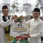 Doa bersama peringatan tsunami Aceh ke-21 di Masjid Raya Baiturrahman dipimpin Wagub Aceh dan Ustadz Abdul Somad
