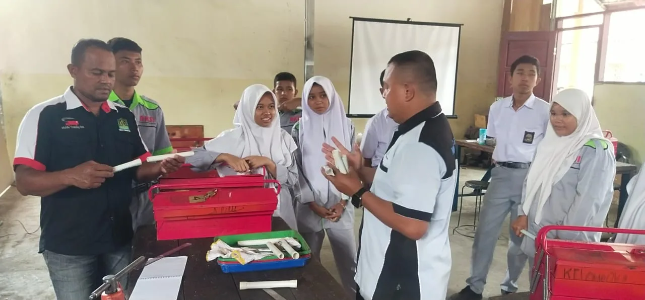 MTU membimbing siswa SMKN 1 Bireuen MTU SMKN 1 Bireuen