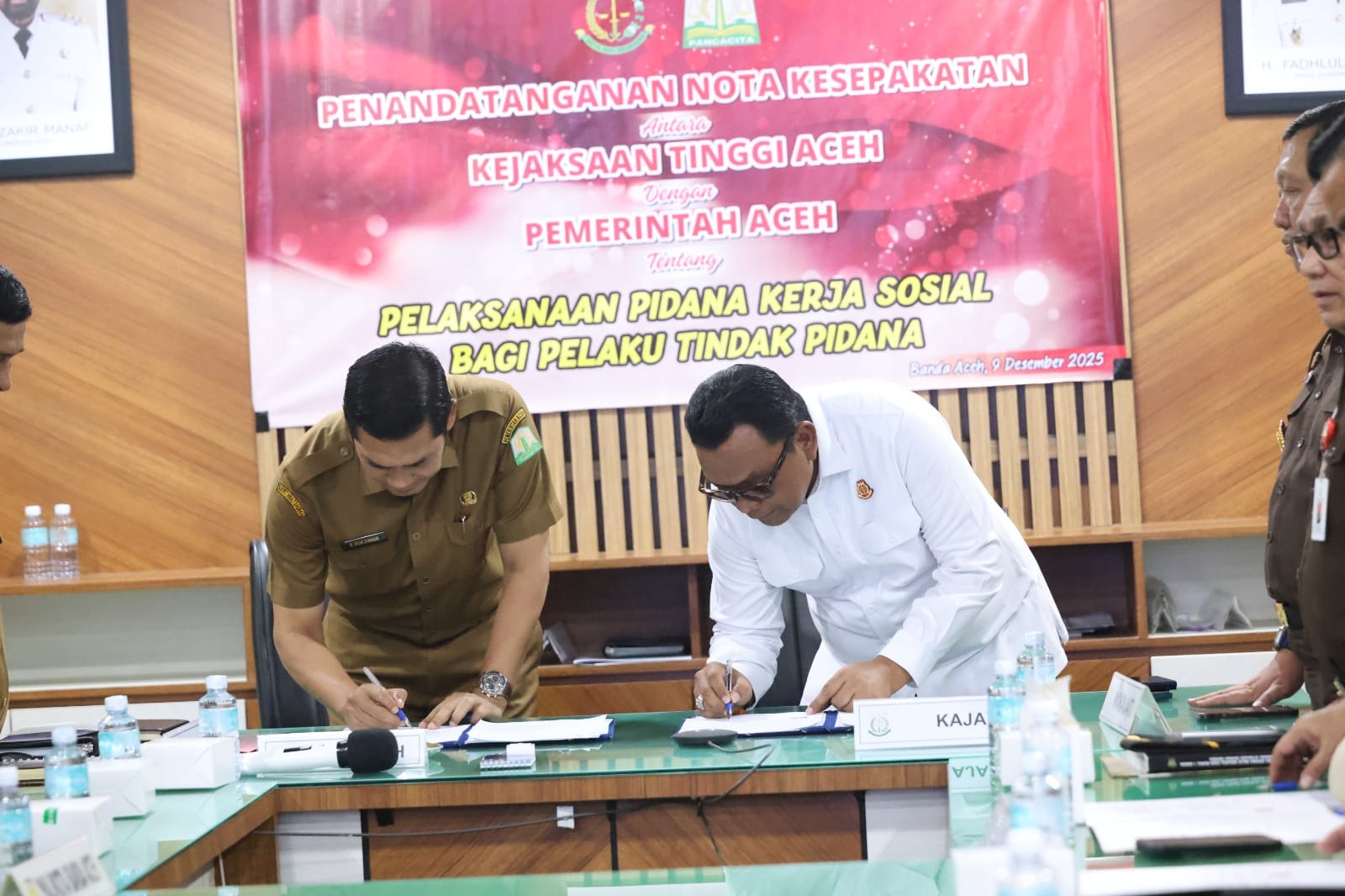Sekda Aceh dan Kejati Aceh menandatangani nota kesepakatan pidana kerja sosial di Banda Aceh