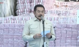 Jaksa Agung ST Burhanuddin menyerahkan Rp6,6 triliun hasil denda kehutanan dan kasus korupsi