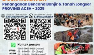 Desk Relawan Relawan dari berbagai lembaga kemanusiaan membantu proses pemulihan bencana di Aceh