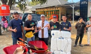 Bantuan banjir Pidie Jaya disalurkan relawan Club LB 4x4 Aceh ke Desa Dayah Usen