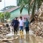 Sekda Aceh M Nasir meninjau infrastruktur jalan rusak akibat longsor di Gayo Lues untuk percepatan R3P dan pemulihan pascabencana Aceh.