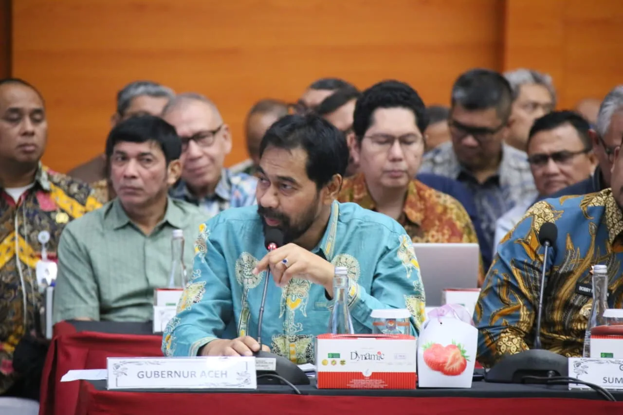 Gubernur Aceh Muzakir Manaf menghadiri rakor rehabilitasi pascabencana nasional di Kemendagri Jakarta Gubernur Aceh Muzakir Manaf menghadiri rakor rehabilitasi pascabencana nasional di Kemendagri Jakarta