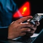 ilustrasi penipuan online OJK umumkan data penipuan keuangan dan pemblokiran rekening terindikasi keuangan ilegal di Indonesia