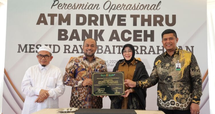 ATM Drive Thru Bank Aceh di Taman Kota Banda Aceh