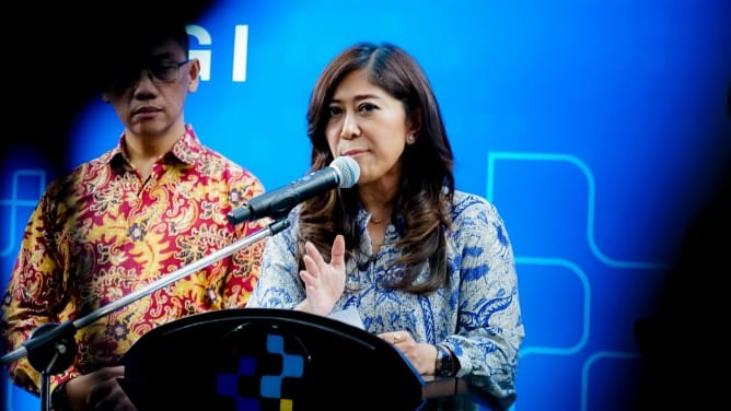 Menteri Komdigi Meutya Hafid umumkan aturan perlindungan anak digital Menteri Komdigi Meutya Hafid umumkan aturan Perlindungan anak platform digital.