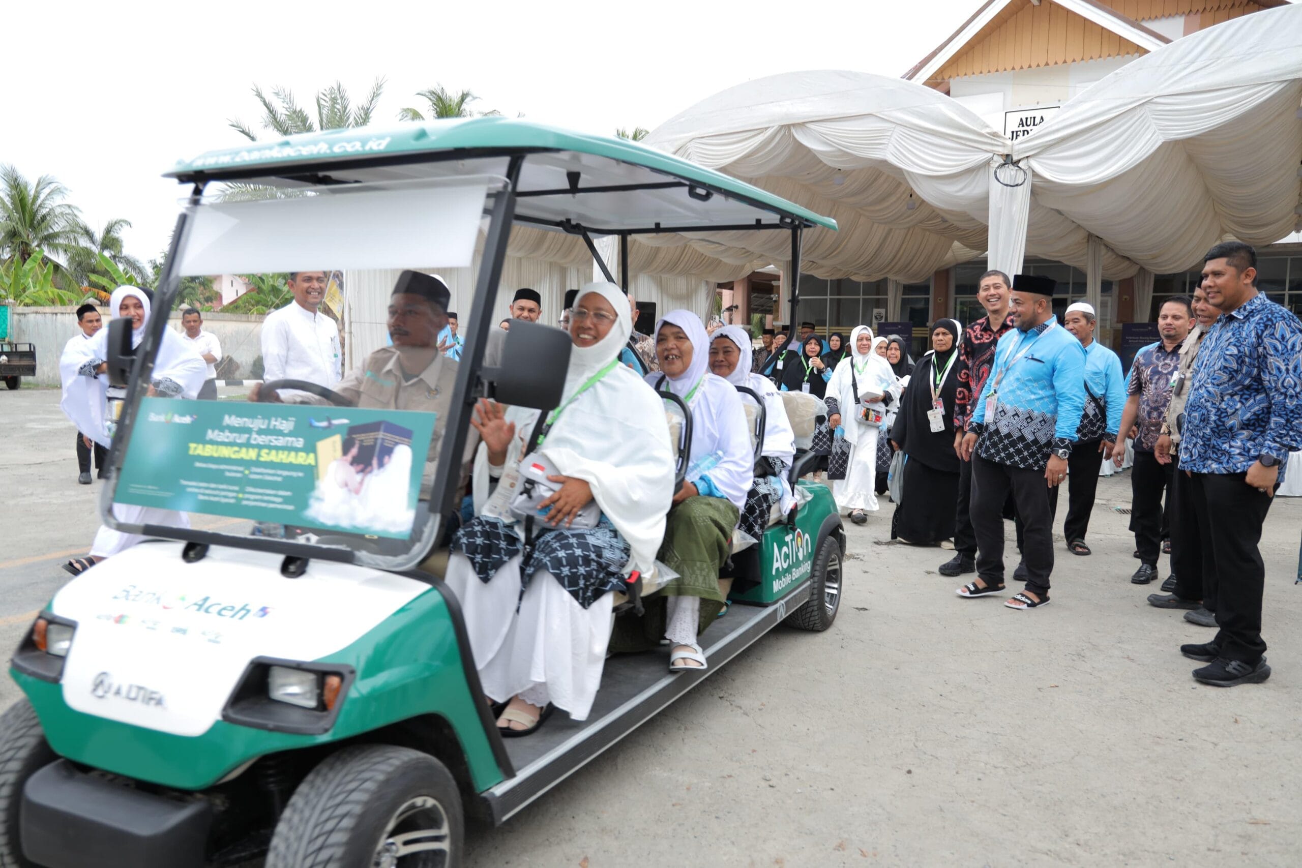 Bank Aceh buggy car haji