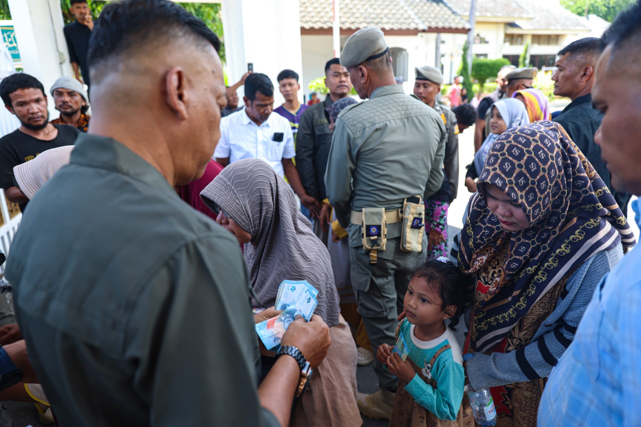 IMG-20260526-WA0006 Uang Meugang Mualem Aceh