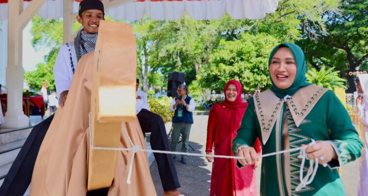 IMG-20260616-WA0000 Pawai 1 Muharram Aceh 1448 Hijriah di Banda Aceh menampilkan replika unta, miniatur Ka'bah, dan kreasi Islami para pelajar.