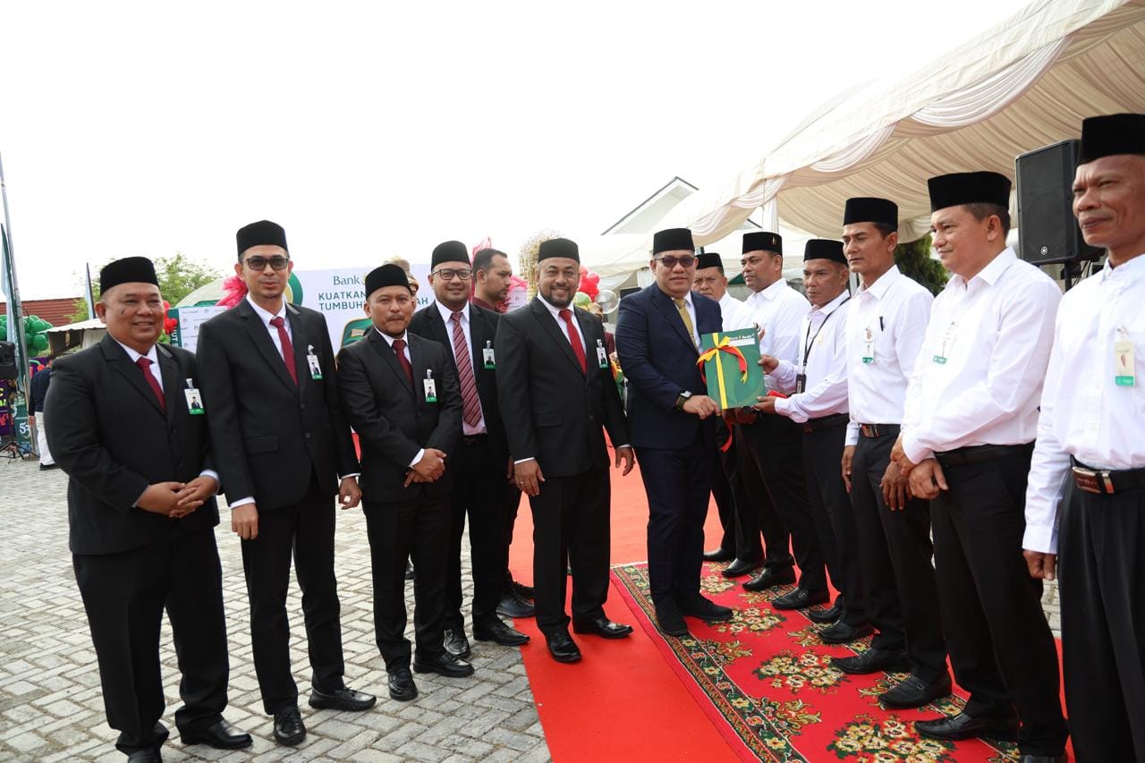 Bank Aceh memperingati HUT ke-53 dengan memperkuat transformasi syariah dan mendukung pembangunan ekonomi Aceh.