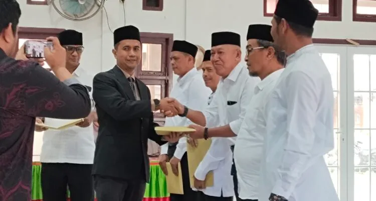 Tujuh anggota Tuha Peut Gampong Tanjong periode 2026-2032 resmi dilantik untuk memperkuat penyelenggaraan pemerintahan dan pembangunan gampong.