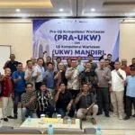 IMG-20260830-WA0002 Wakil Ketua DPRK Banda Aceh Musriadi saat penutupan UKW SPS Aceh di Hotel Diana Banda Aceh.