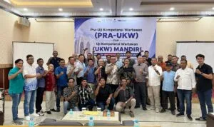 Wakil Ketua DPRK Banda Aceh Musriadi saat penutupan UKW SPS Aceh di Hotel Diana Banda Aceh.