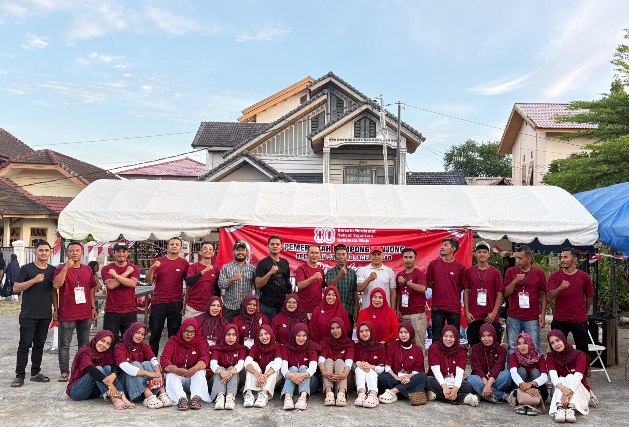 IMG_20260814_154701 Warga Gampong Tanjong bersiap mengikuti rangkaian pesta rakyat dan perlombaan dalam memeriahkan HUT ke-81 Kemerdekaan Republik Indonesia.