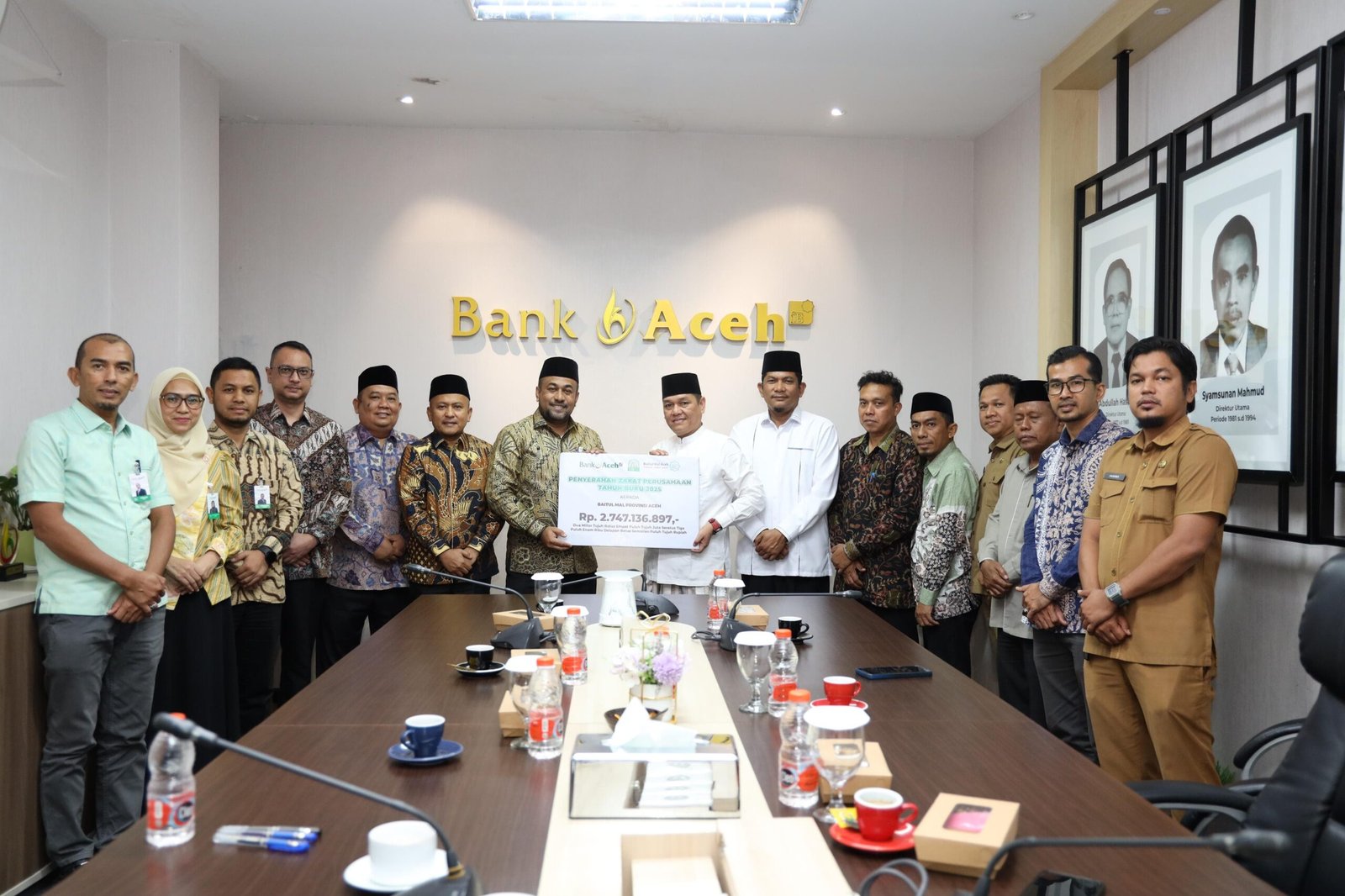 IMG-20260901-WA0012 Fadhil Ilyas menyerahkan zakat Bank Aceh kepada Baitul Mal Aceh
