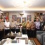 Direktur Utama Bank Aceh Syariah Fadhil Ilyas bersilaturahmi dengan Kapolda Aceh Ruddi Setiawan di Banda Aceh.