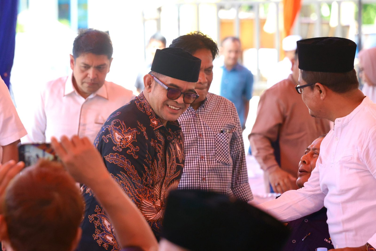 IMG-20261004-WA0003 Plt Sekda Aceh Taufik menghadiri peringatan Maulid Nabi Muhammad SAW di Kantor PWI Aceh.