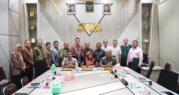 IMG-20261008-WA0004 Bank Aceh dan DPRA membahas optimalisasi dividen dan Pendapatan Asli Aceh